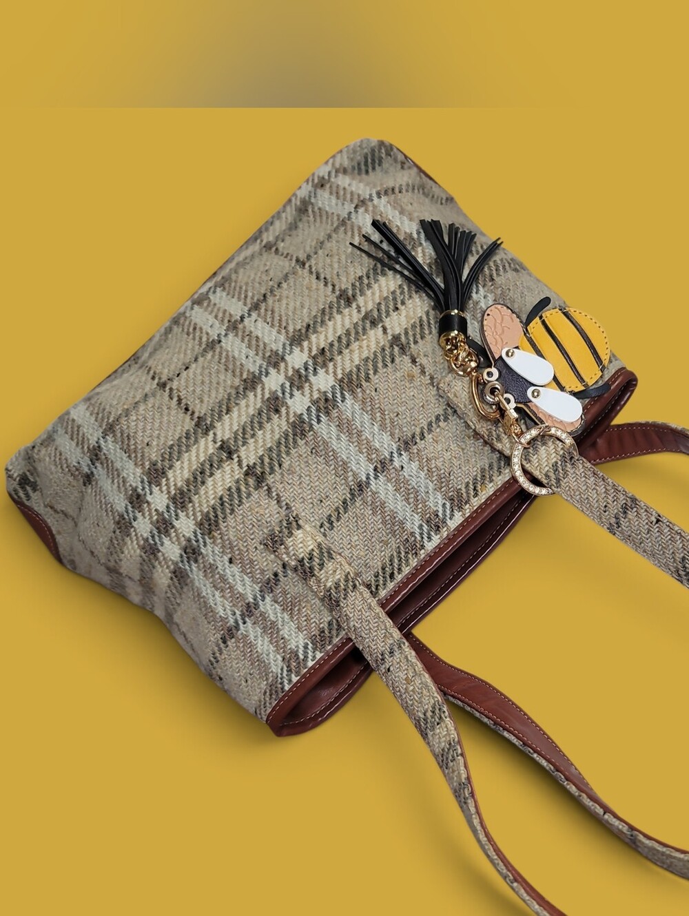 Burberrys Women’s Vintage Plaid Tote Bag Good Condition With COA - Picture 8 of 14